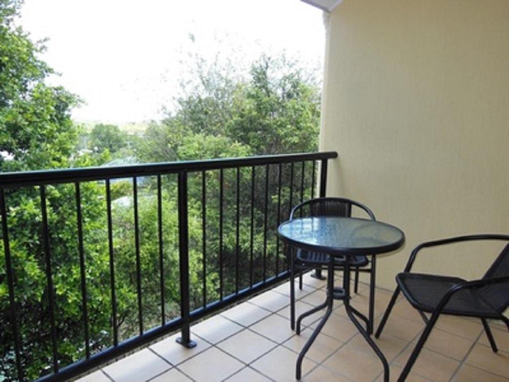 Hospital Grove Apartments Намбор Номер фото